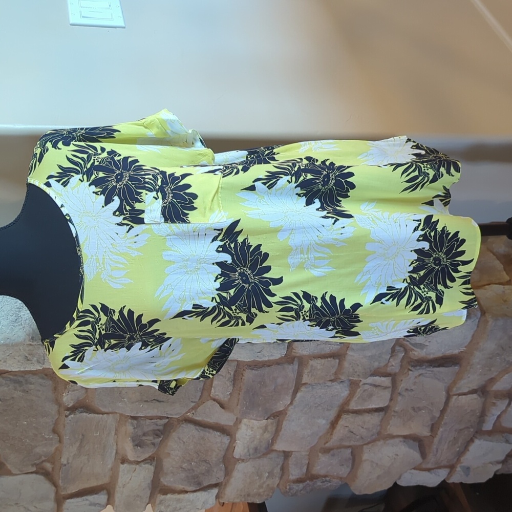 LOFT lightweight summer blouse